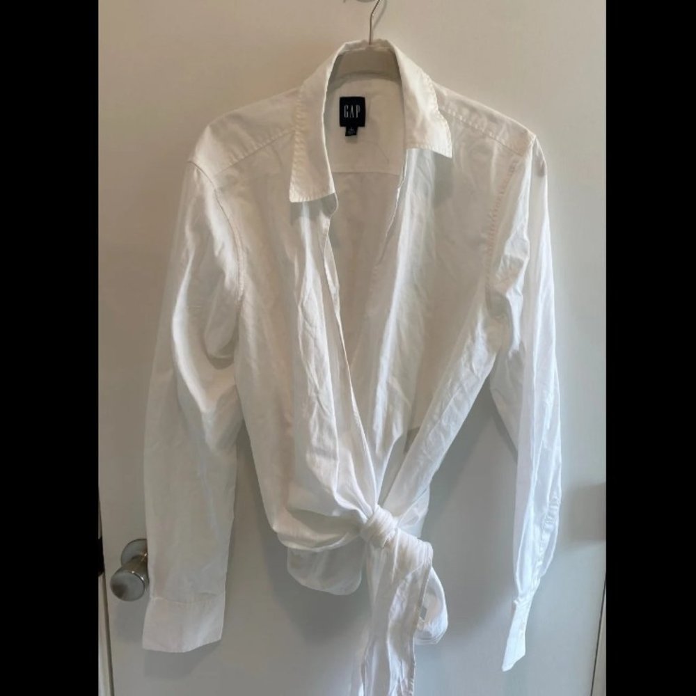 Gap Wrap Top *NWT*